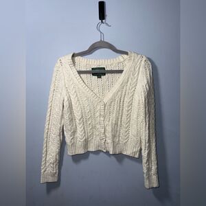 American Eagle Women’s Cropped fitted Cream Sweater Size M GUC